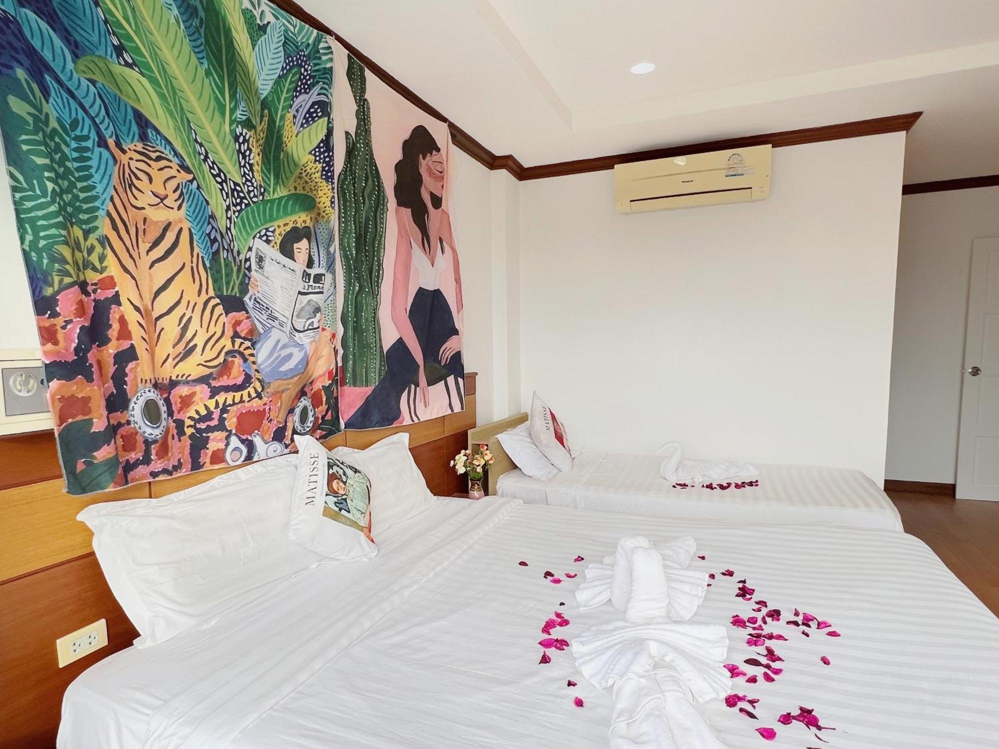 Lanting Hotel Patong ภายนอก รูปภาพ