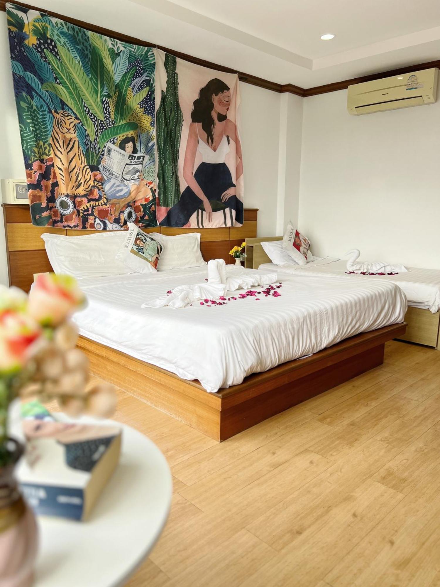 Lanting Hotel Patong ภายนอก รูปภาพ