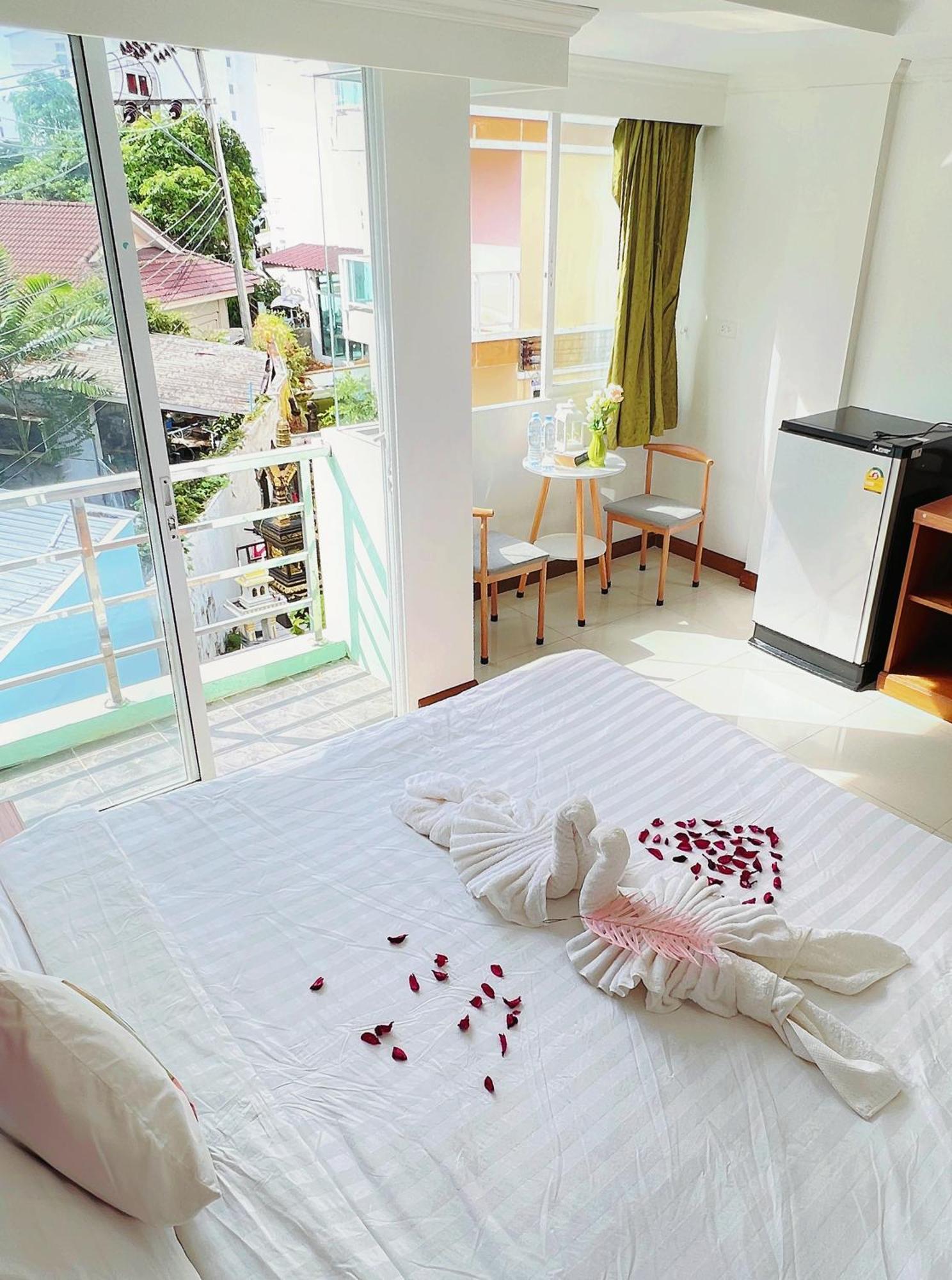 Lanting Hotel Patong ภายนอก รูปภาพ